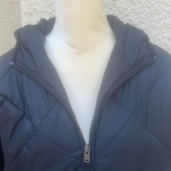 ROXY Wind Swift Hooded Black Puffer Jacket Women's Size M NWT - Picture 3 of 10